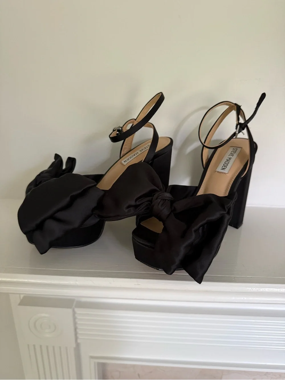 Steve Madden Lively Platform Bow Sandals